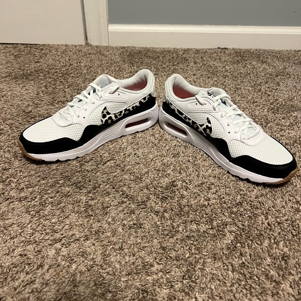 NWOB Nikes size 8.5